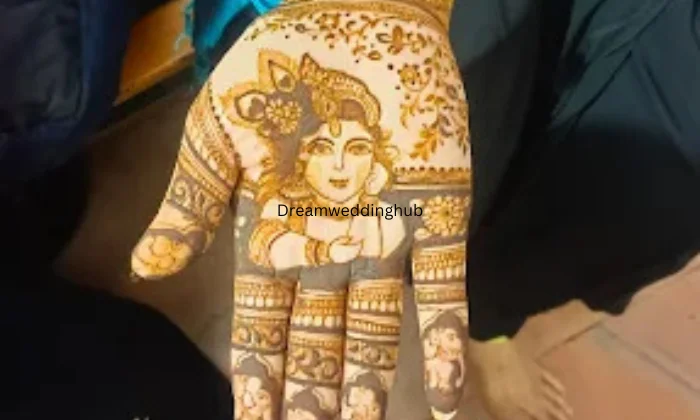 Zeenat Mehndi Artist